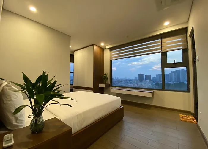 Triostay Vinh Hoi Apartment - Elegant Near City Highlights!
